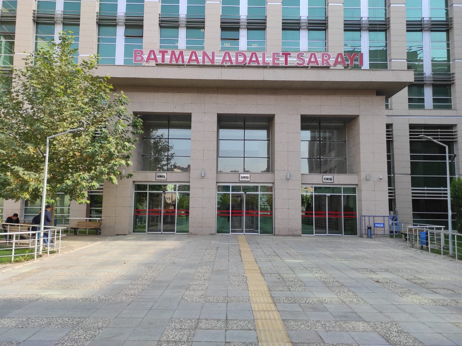 BATMAN VALİLİĞİ’NİN EYLEM VE ETKİNLİKLERİ İZNE BAĞLAYAN KARARLARI YARGIYA TAŞINDI