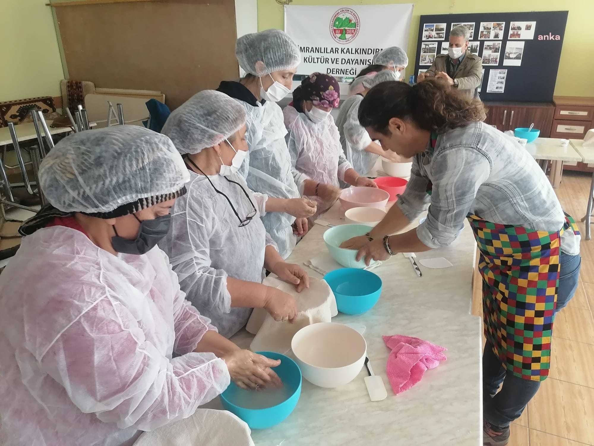 BORNOVA BELEDİYESİ'NDEN KADINLARA 2 ATÖLYE