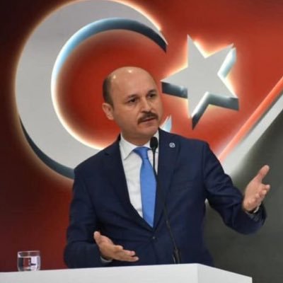 TÜRK EĞİTİM-SEN: POLİSİN ÇAĞIRDIĞI OTOGARDAKİ NÖBETE GİTMEYEN ÖĞRETMENE KINAMA CEZASI VERİLDİ