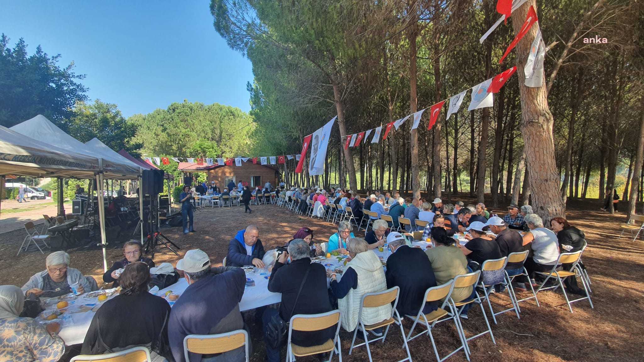 EMEKLİ EVİ ÜYELERİ, TARSUS GENÇLİK KAMPI’NDA