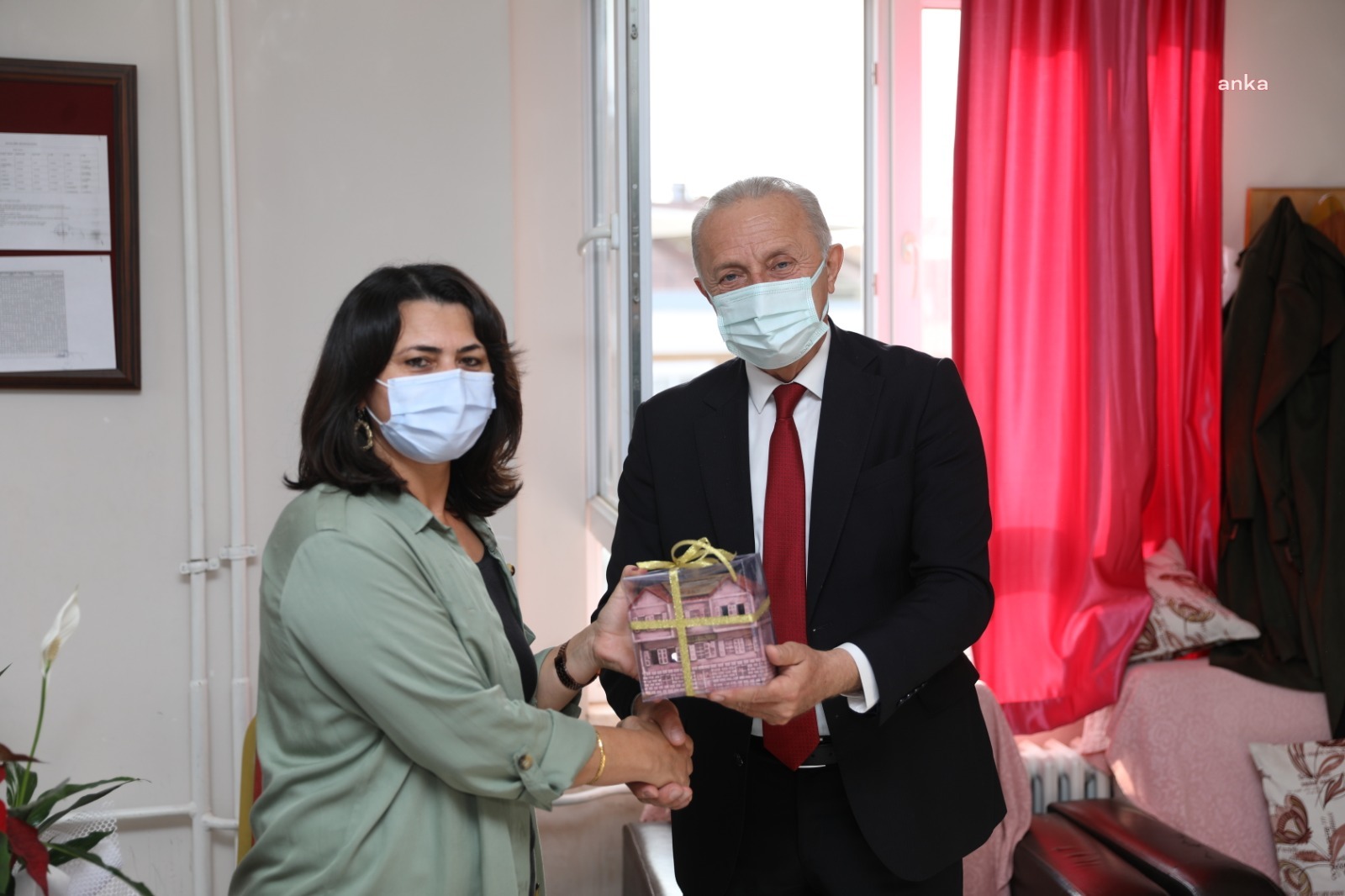 DİDİM BELEDİYE BAŞKANI'NDAN ÖĞRETMENLERE ZİYARET