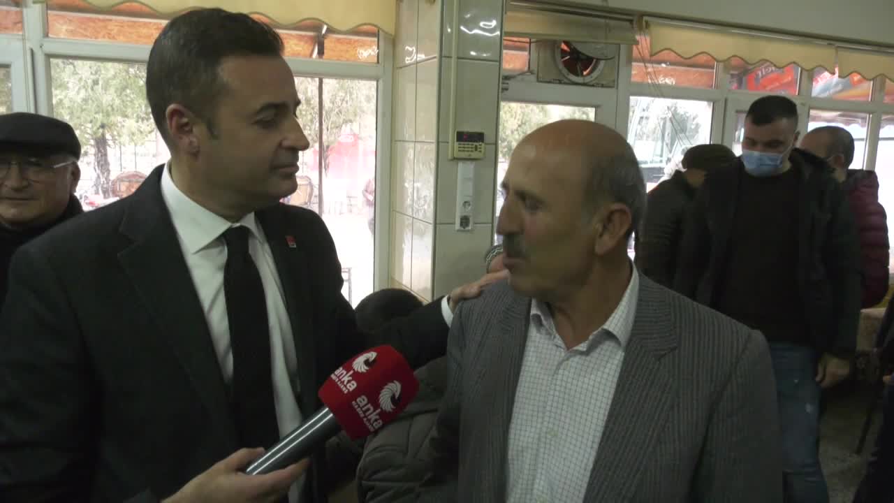 CHP’Lİ AKIN’IN NEVŞEHİR’DE DİNLEDİĞİ KURUYEMİŞÇİ: “FİYATLAR BANA ZAMLANDI, BEN VATANDAŞA YANSITAMIYORUM”