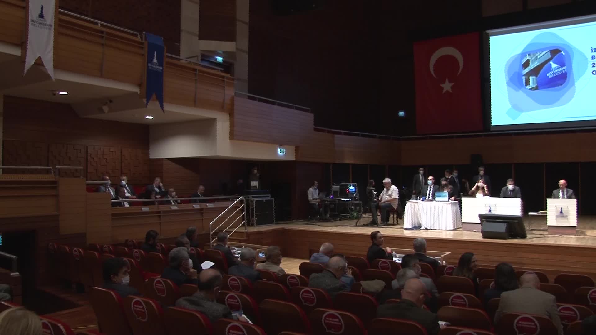 SOYER: "İZMİR 40 VERGİ VERİYOR, 1 YATIRIM ALIYOR"