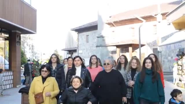FINDIKLI BELEDİYESİ KADIN KOROSU: "DAYANIŞMA İLE HAYKIRIYORUZ ERK ZİHNİYETİN YÜZÜNE 'KADINLAR HER YERDE"