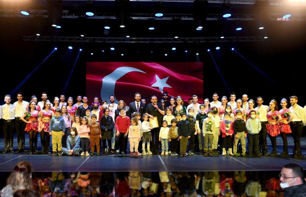 BEŞİKTAŞ’TA ANADOLU ATEŞİ ÖĞRETMENLER İÇİN SAHNE ALDI
