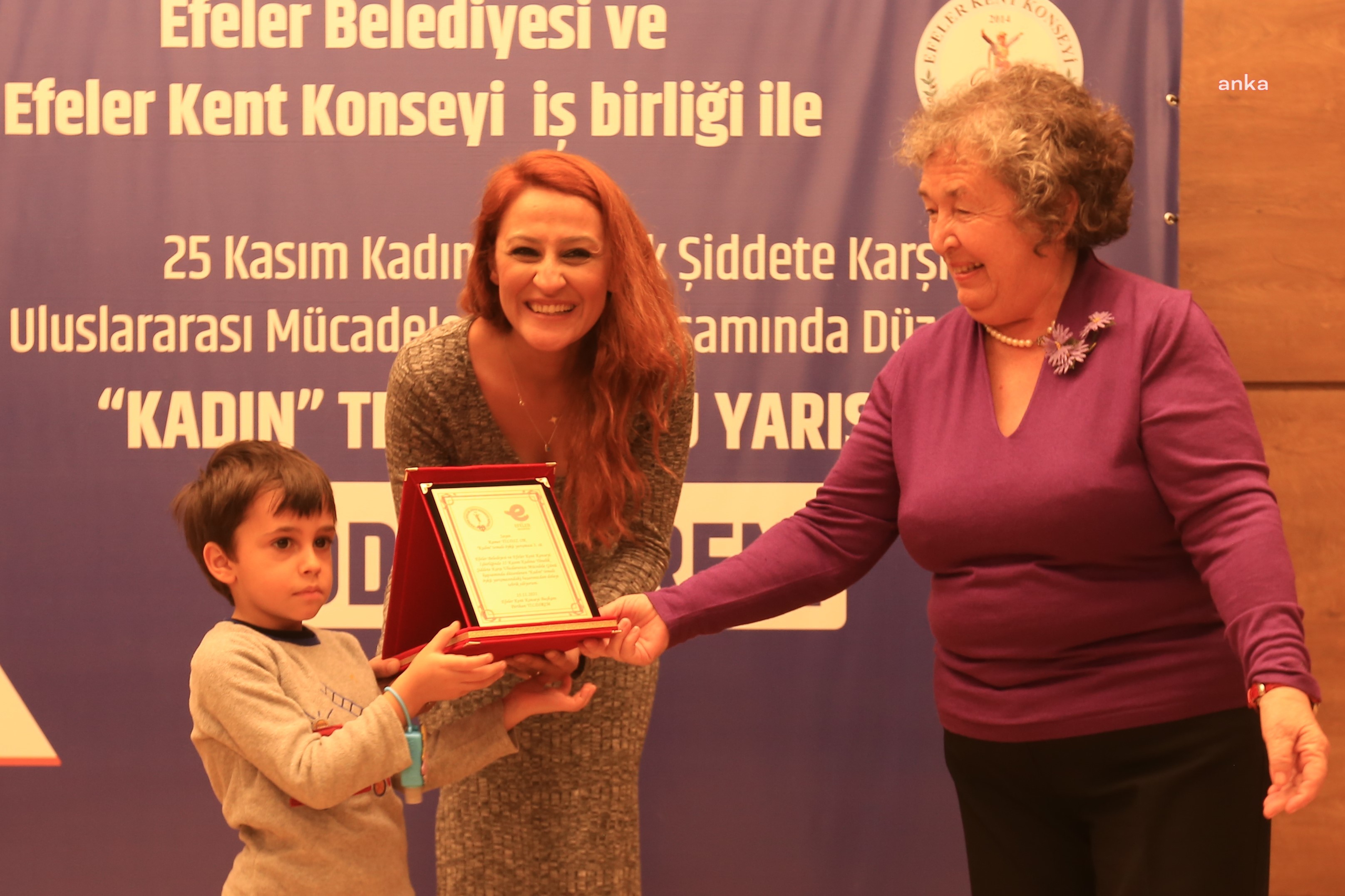 EFELER'DE KADIN ÖYKÜLERİNİN KAZANANLARI ÖDÜLLERİNİ ALDI
