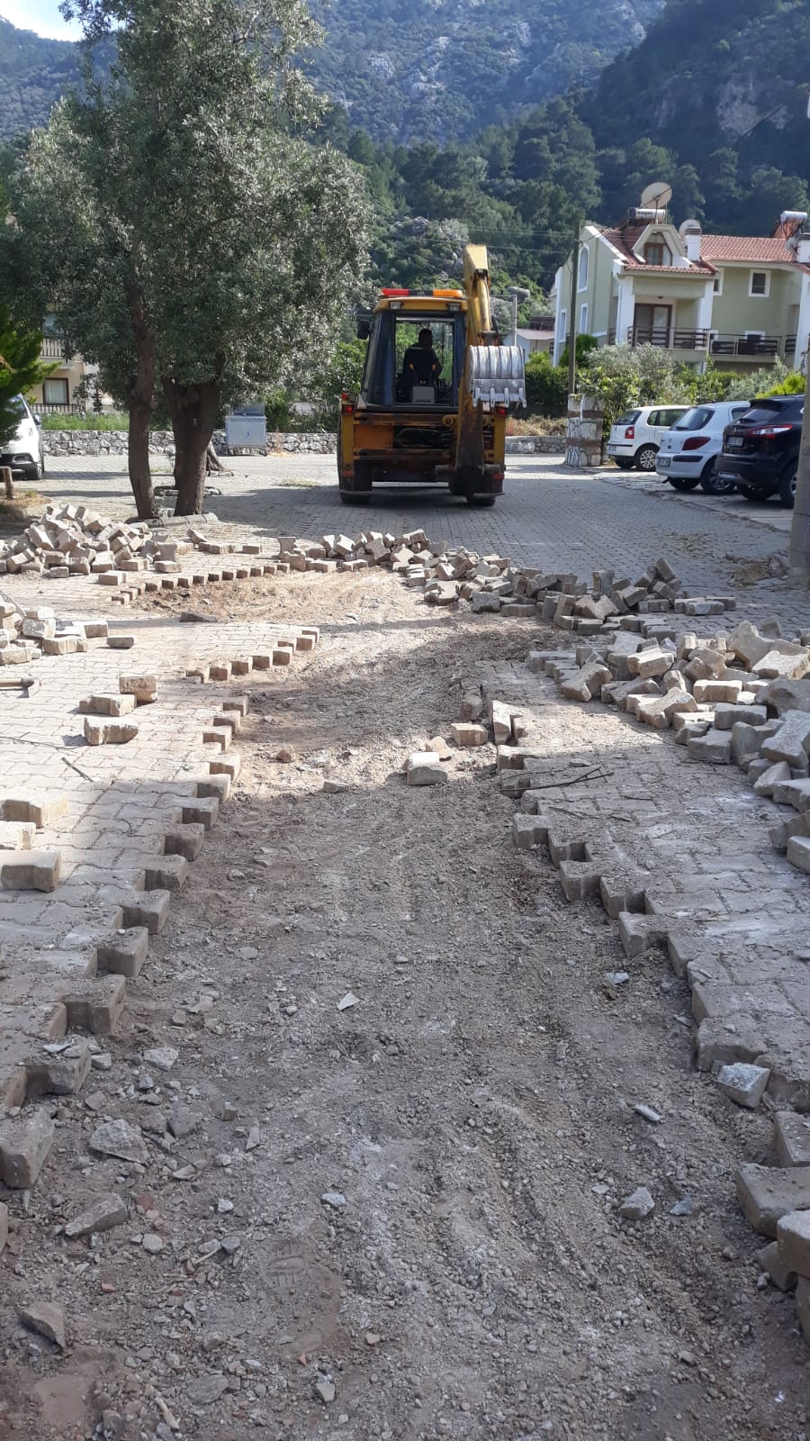 MARMARİS BELEDİYESİ FEN İŞLERİ, ÇALIŞMALARINA HIZ KATTI