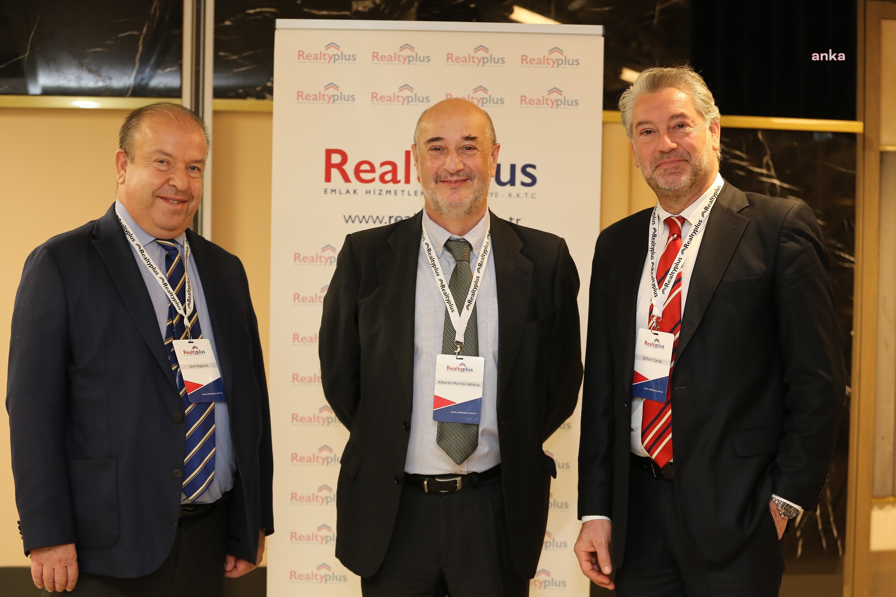 İSPANYOL EMLAK PAZARLAMA ZİNCİRİ “REALTYPLUS” TÜRKİYE’DE