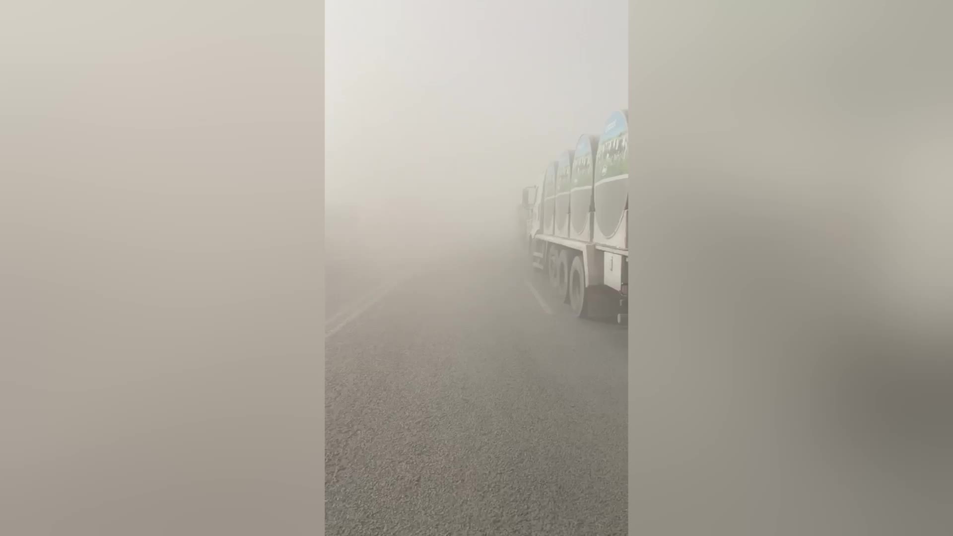 NİĞDE'DE KUM FIRTINASI ZİNCİRLEME KAZAYA SEBEP OLDU: 7 YARALI