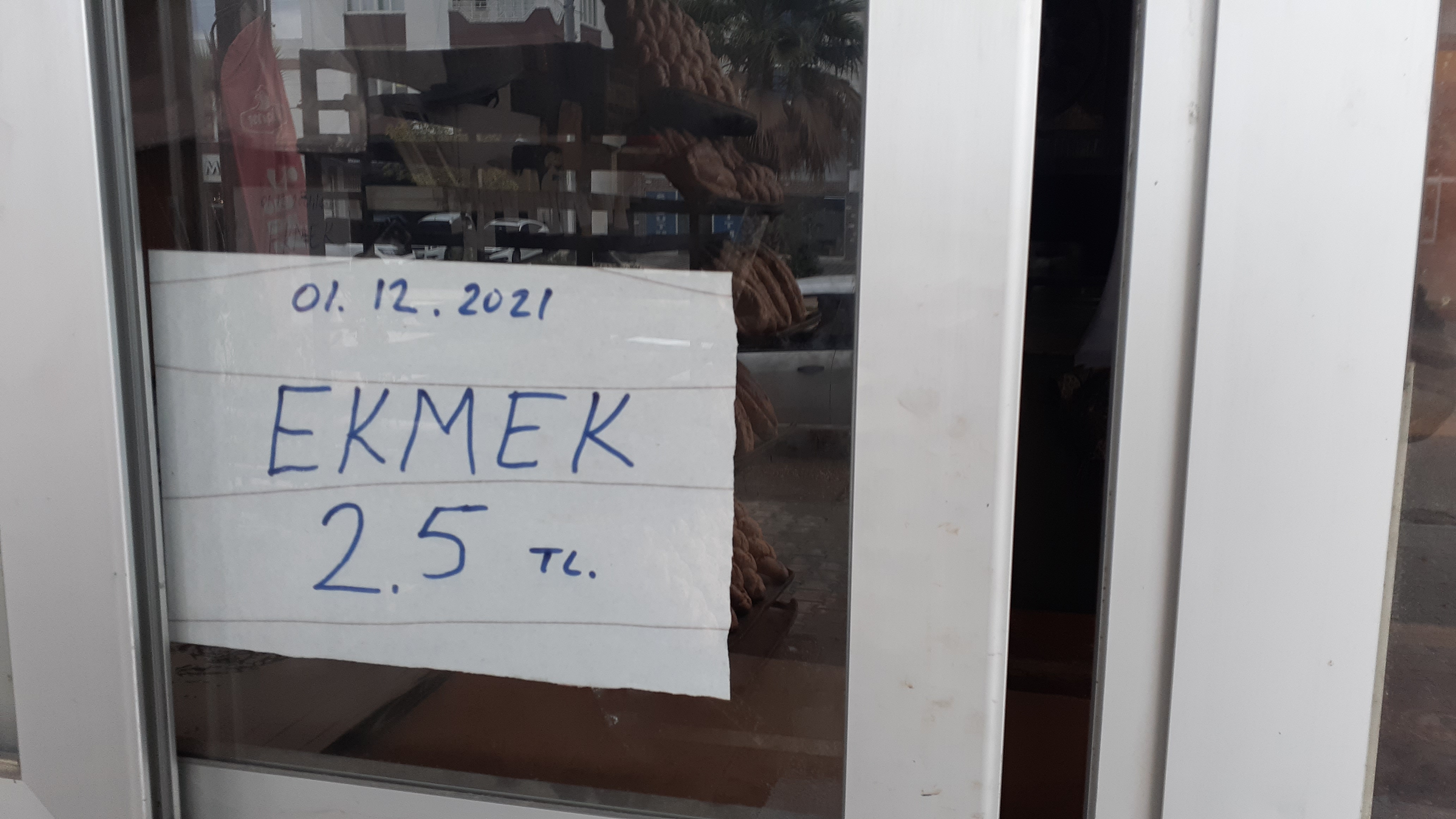 OSMANİYE'DE EKMEĞE ZAM