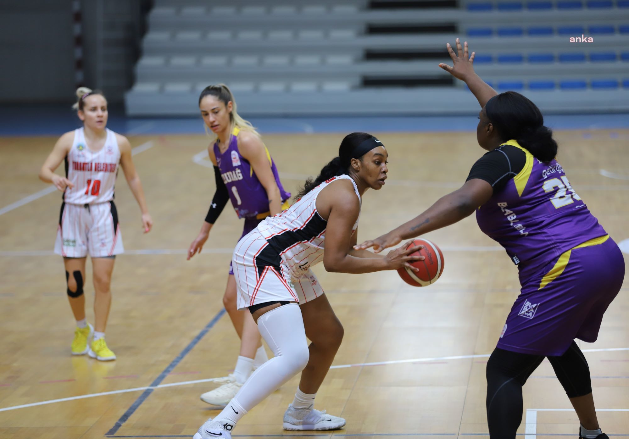 TURGUTLU BELEDİYESPOR KADIN BASKETBOL TAKIMI, ANTALYA DEPLASMANINDA