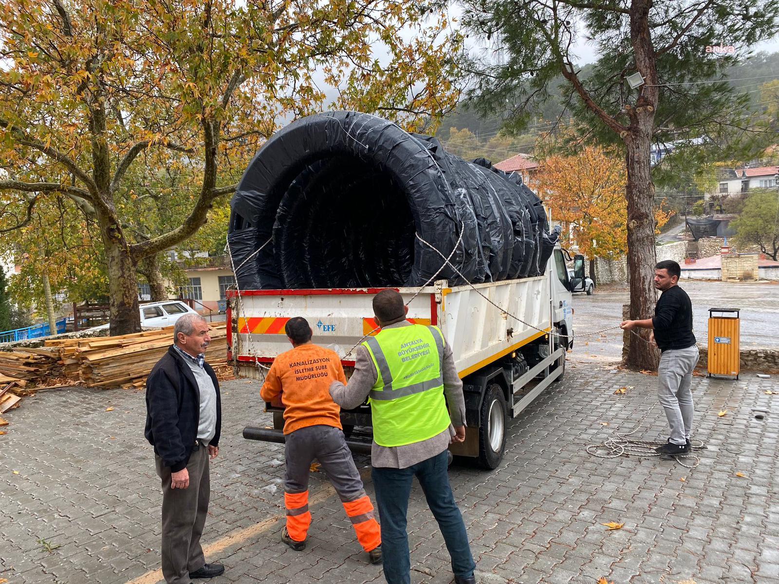 ANTALYA BÜYÜKŞEHİR'İN SULAMA BORUSU DESTEĞİ SÜRÜYOR