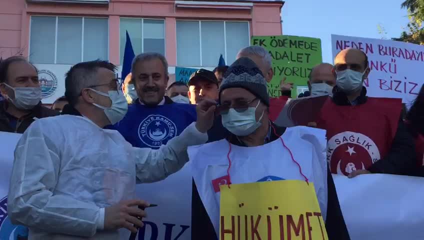 SAĞLIK ÇALIŞANLARINDAN HÜKÜMETE "KULAK MUAYENESİ"