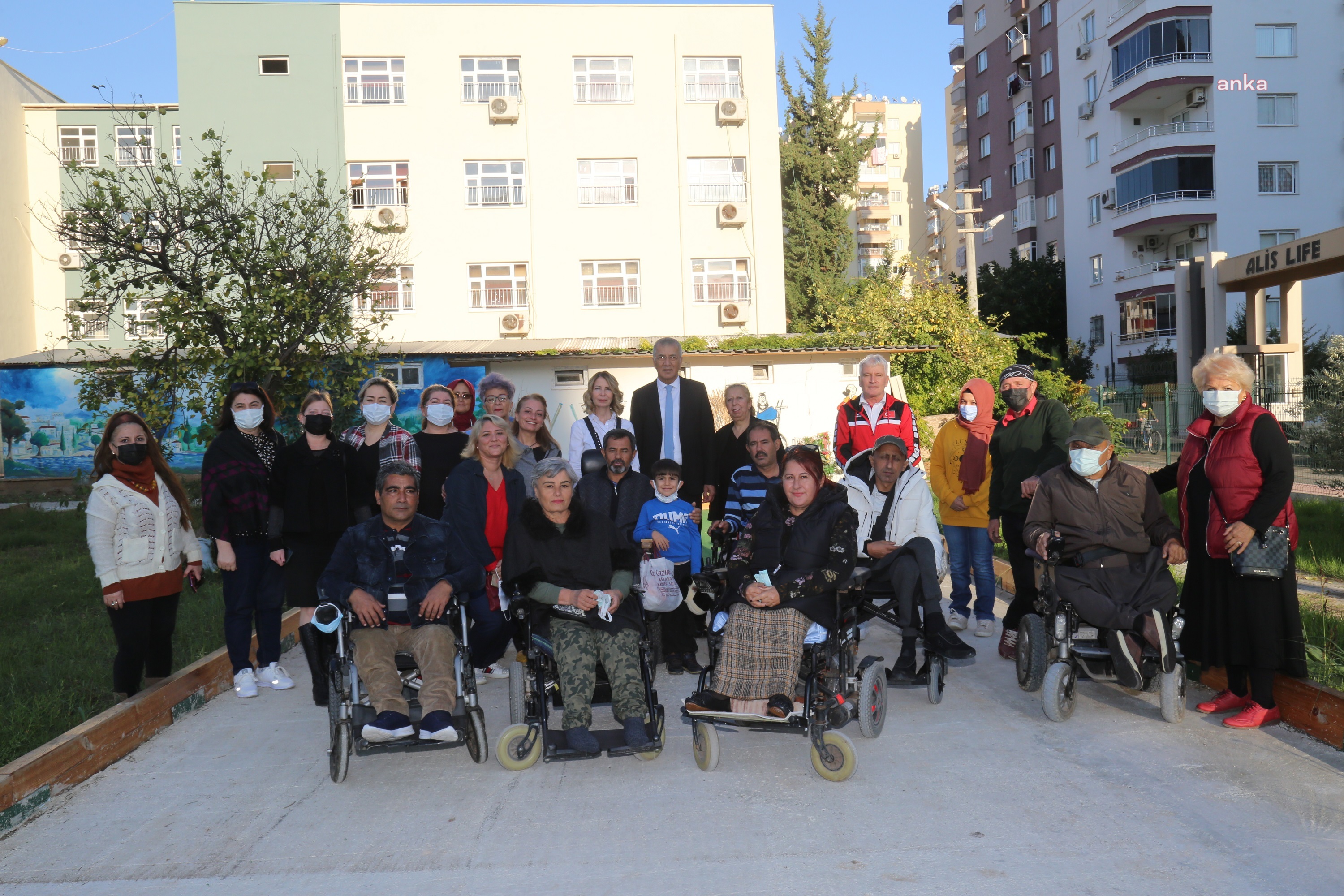 MEZİTLİ'DE ENGELLİLERLE EMPATİ ETKİNLİĞİ YAPILDI