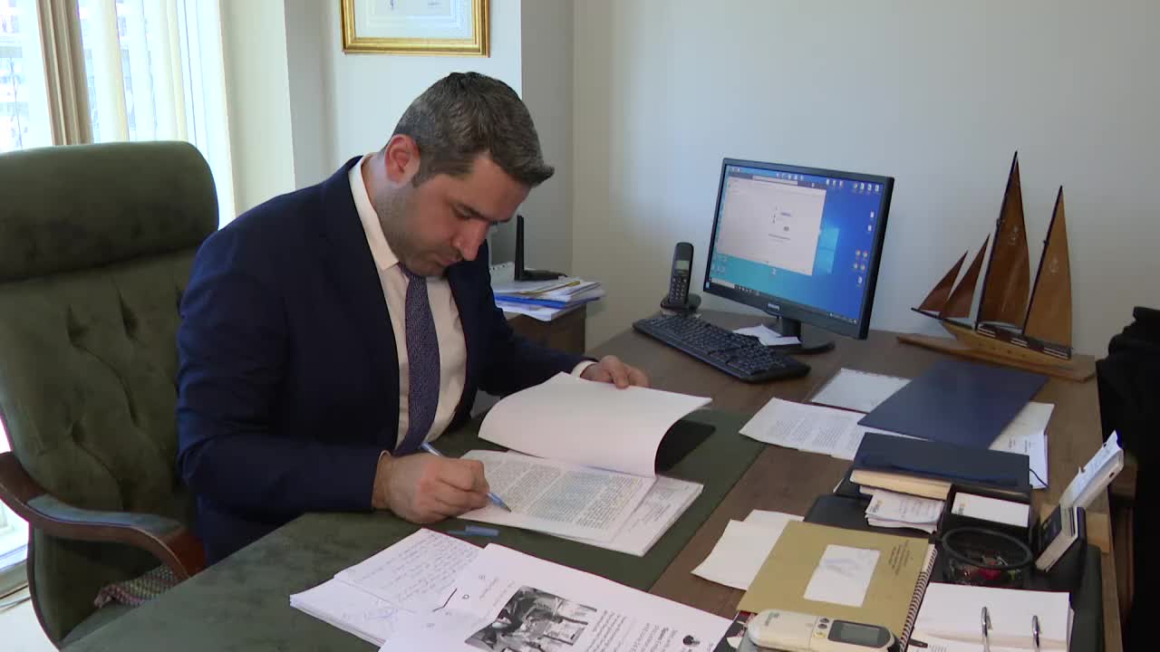 METİN GÜRCAN’IN AVUKATI, SAVCILIĞIN “HEADQUARTER” SORUSUNA AÇIKLIK GETİRDİ: “METİN BEY DİYOR Kİ ‘PARTİ MERKEZİNE GİDECEĞİM”