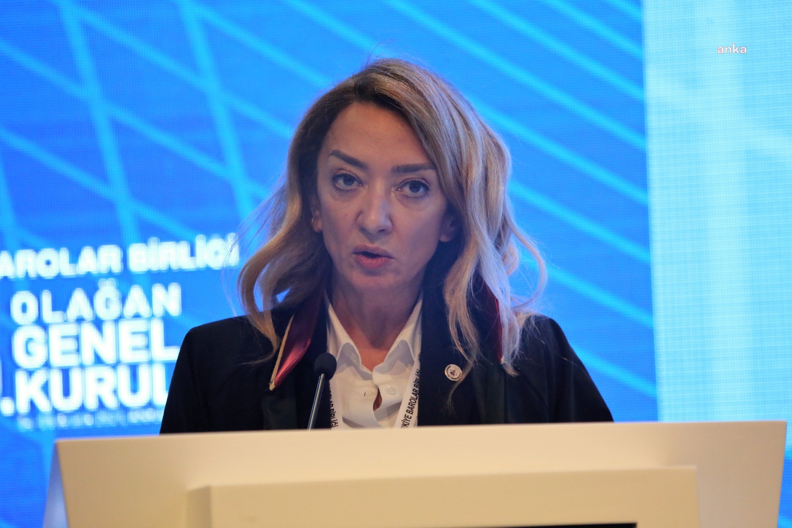 TBB GENEL KURULUNDA KOCAELİ BARO BAŞKANI CANDEMİR'DEN FEYZİOĞLU’NA: BU GÖREVDEN AFFINIZI RİCA EDİYORUM