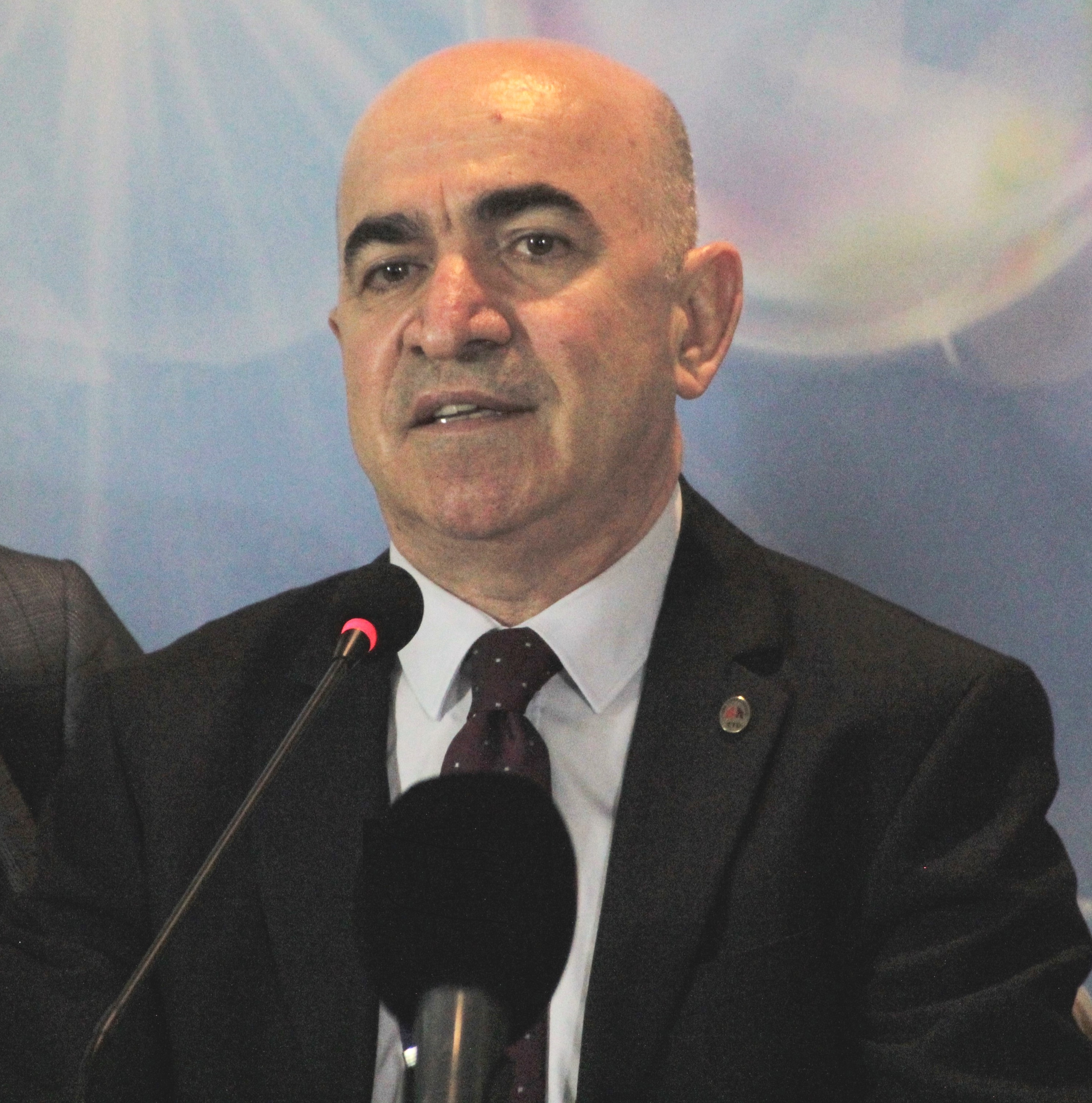 TORAKS DERNEĞİ: SAĞLIK BAKANLIĞI KORONAVİRÜS ÇALIŞMASINDA BAZILARINI KAYIRIYOR