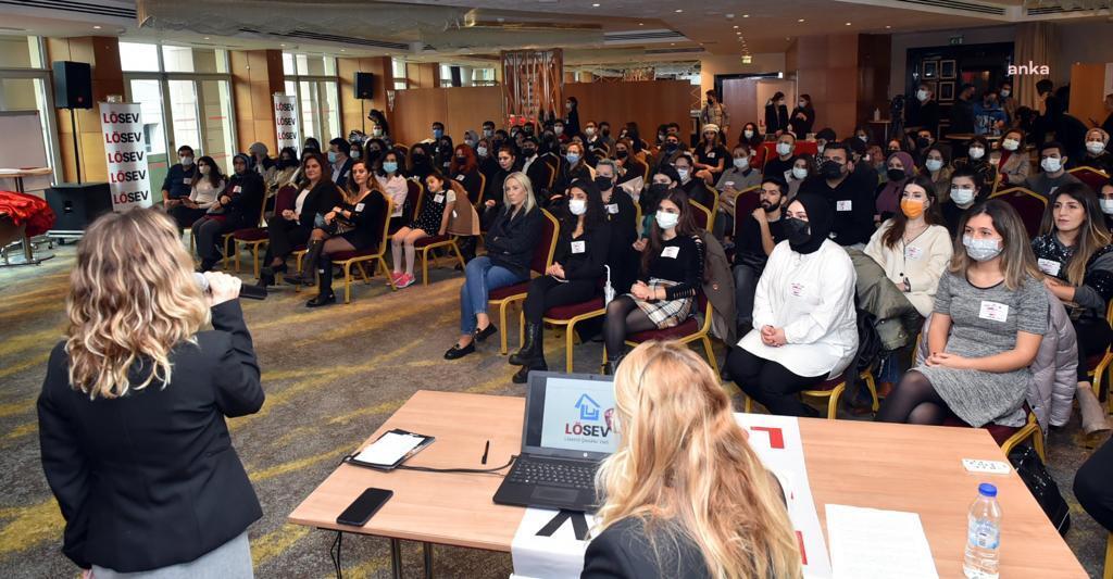 LÖSEV’DEN BEŞİKTAŞ BELEDİYE BAŞKANI RIZA AKPOLAT’A YILIN YEREL YÖNETİM GÖNÜLLÜSÜ ÖDÜLÜ