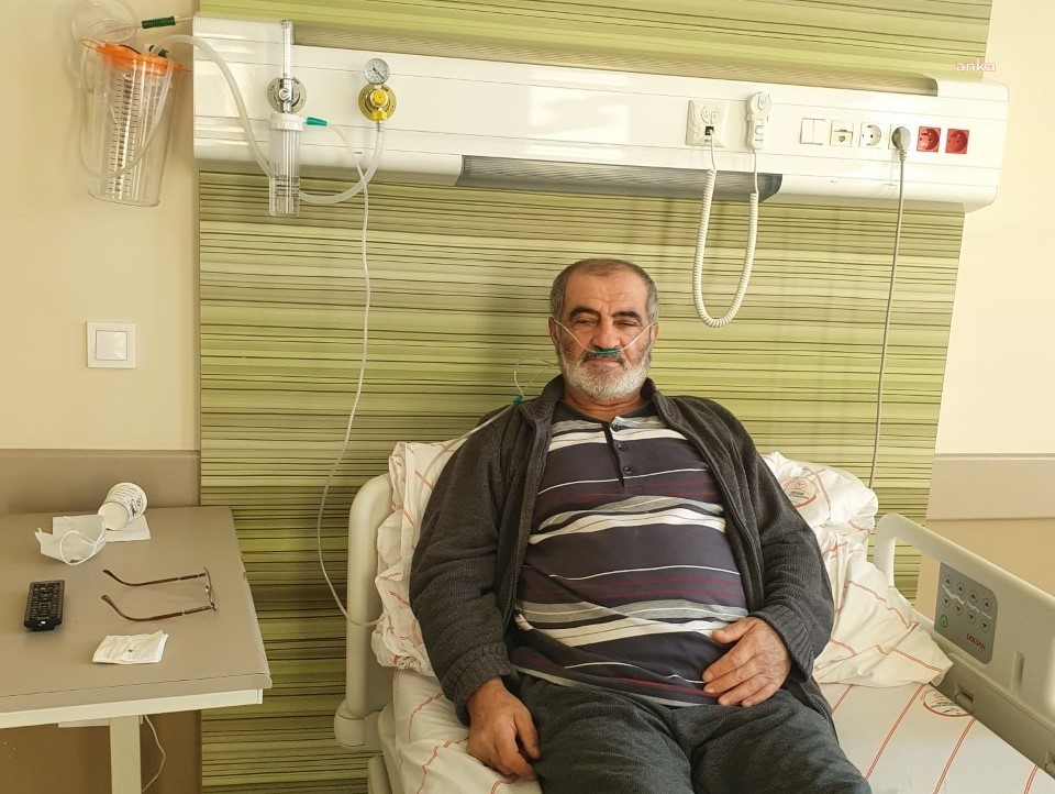 HASTANEDE TEDAVİ GÖREN ESKİ BELEDİYE BAŞKANI: "BAZI SİYASETÇİ VE KÖŞE YAZARLARINA İNANARAK AŞI OLMADIM. HERKES DUYSUN OKUSUN, ÇOK PİŞMANIZ"