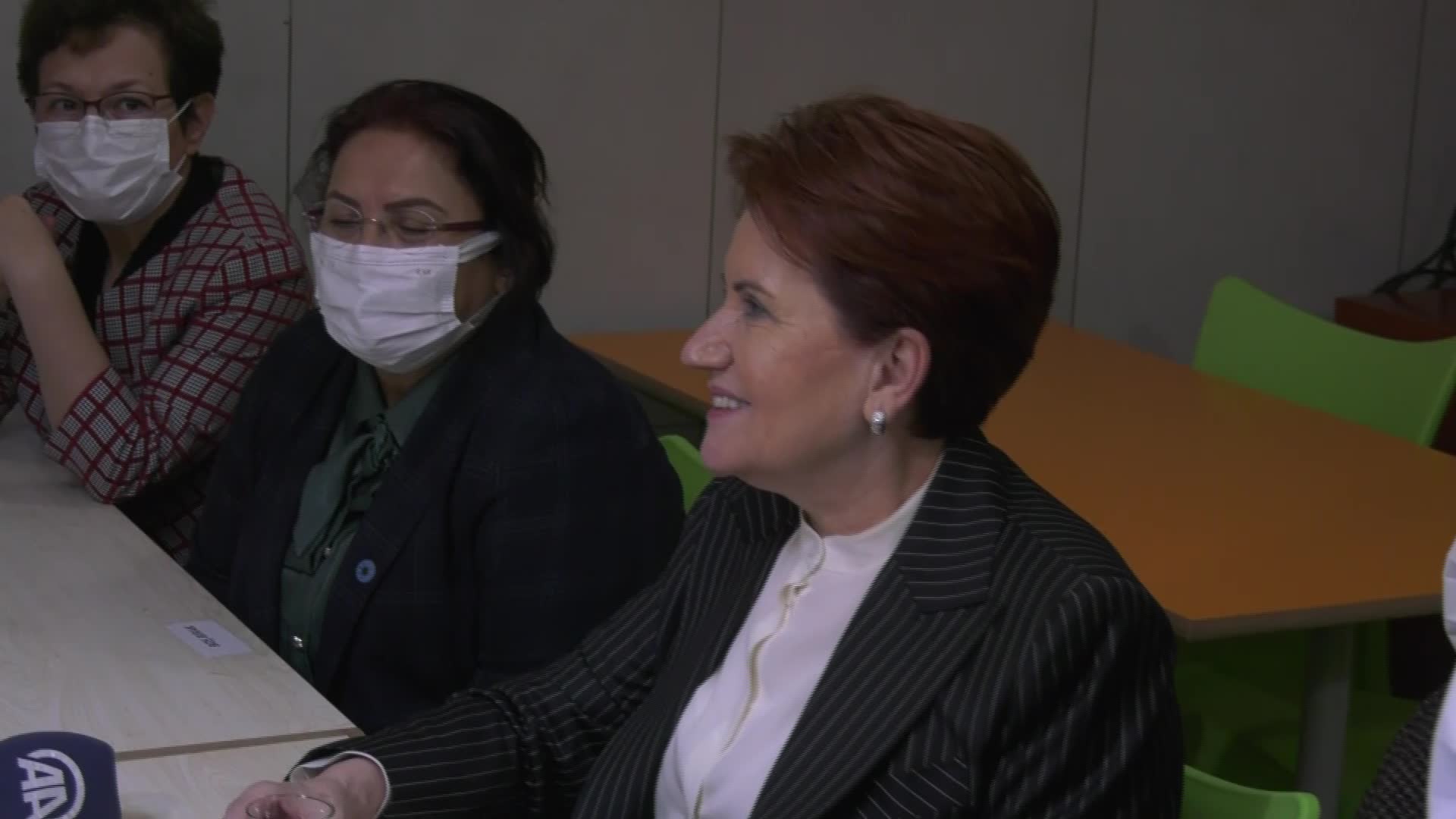 AKŞENER'DEN TBB SEÇİMLERİ YORUMU: "BU DEĞİŞİMLER SÜRDÜĞÜ TAKDİRDE REKABET HİZMET ÜZERİNDEN, PROJE ÜZERİNDEN YAPILACAK"