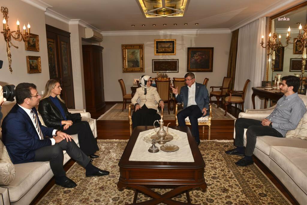 EKREM VE DİLEK İMAMOĞLU, DAVUTOĞLU AİLESİNİ ZİYARET ETTİ