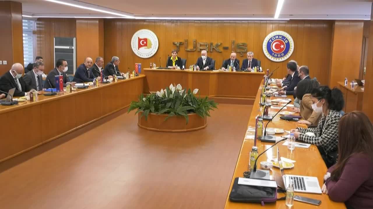 TÜRK-İŞ BAŞKANI ATALAY: “TÜİK TEMSİLCİLERİ KUSURA BAKMASINLAR. SON 2-3 AYDA TEMEL GIDA MADDELERİNE GELEN ZAMLAR ORTADA”