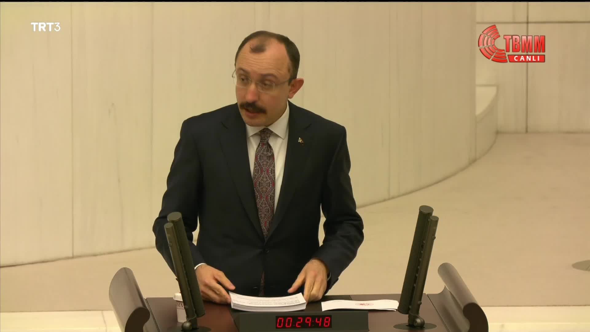 BAKAN MEHMET MUŞ: YIL BOYUNCA 10 TON UYUŞTURUCU, 3,5 MİLYON PAKET SİGARA, 70 BİN LİTRE ALKOLLÜ İÇKİ ELE GEÇİRİLMİŞTİR