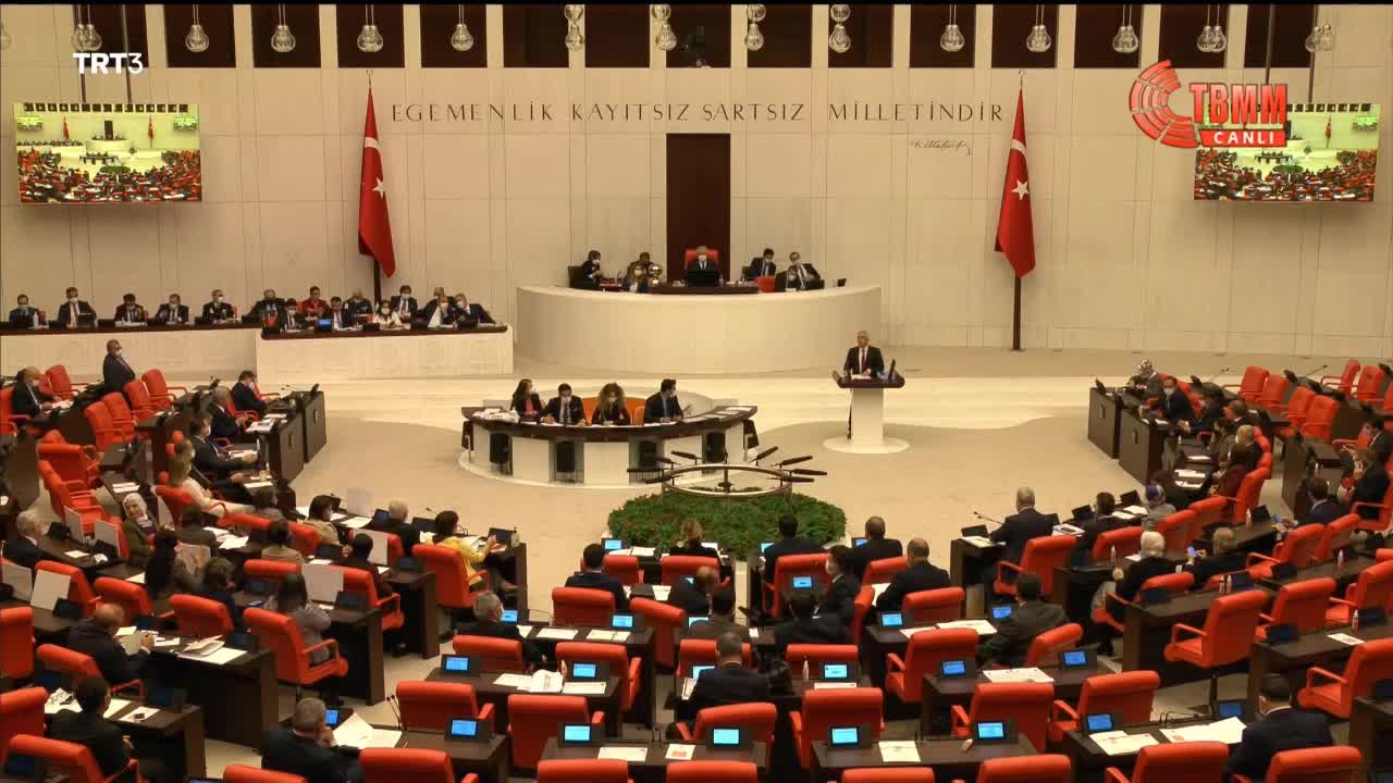 GERGERLİOĞLU: "BİR DENİZ KABUĞUNUN YASAKLANDIĞI BİR YERDE, NEREDE İNSAN HAKLARI EYLEM PLANI"