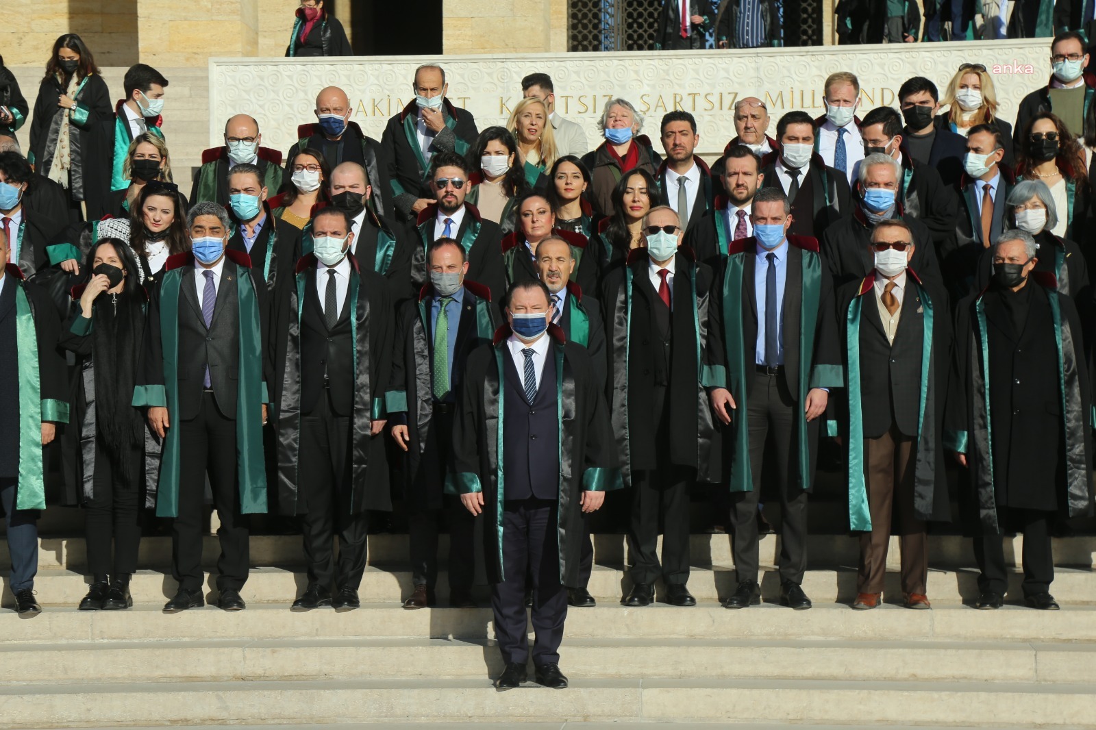 YENİ ANKARA BAROSU BAŞKANI KORANEL VE YÖNETİMİ ANITKABİR'İ ZİYARET ETTİ