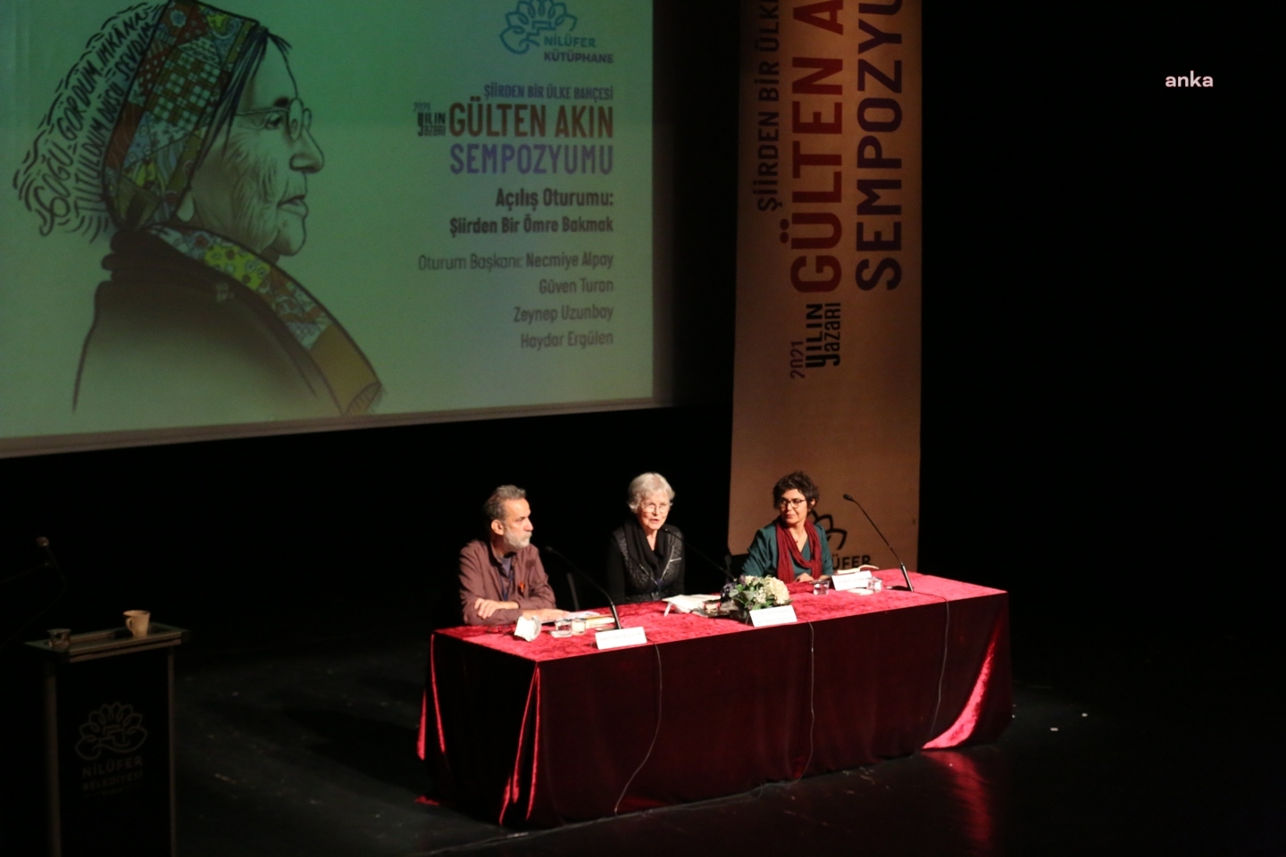 NİLÜFER'DE GÜLTEN AKIN SEMPOZYUMU YAPILDI