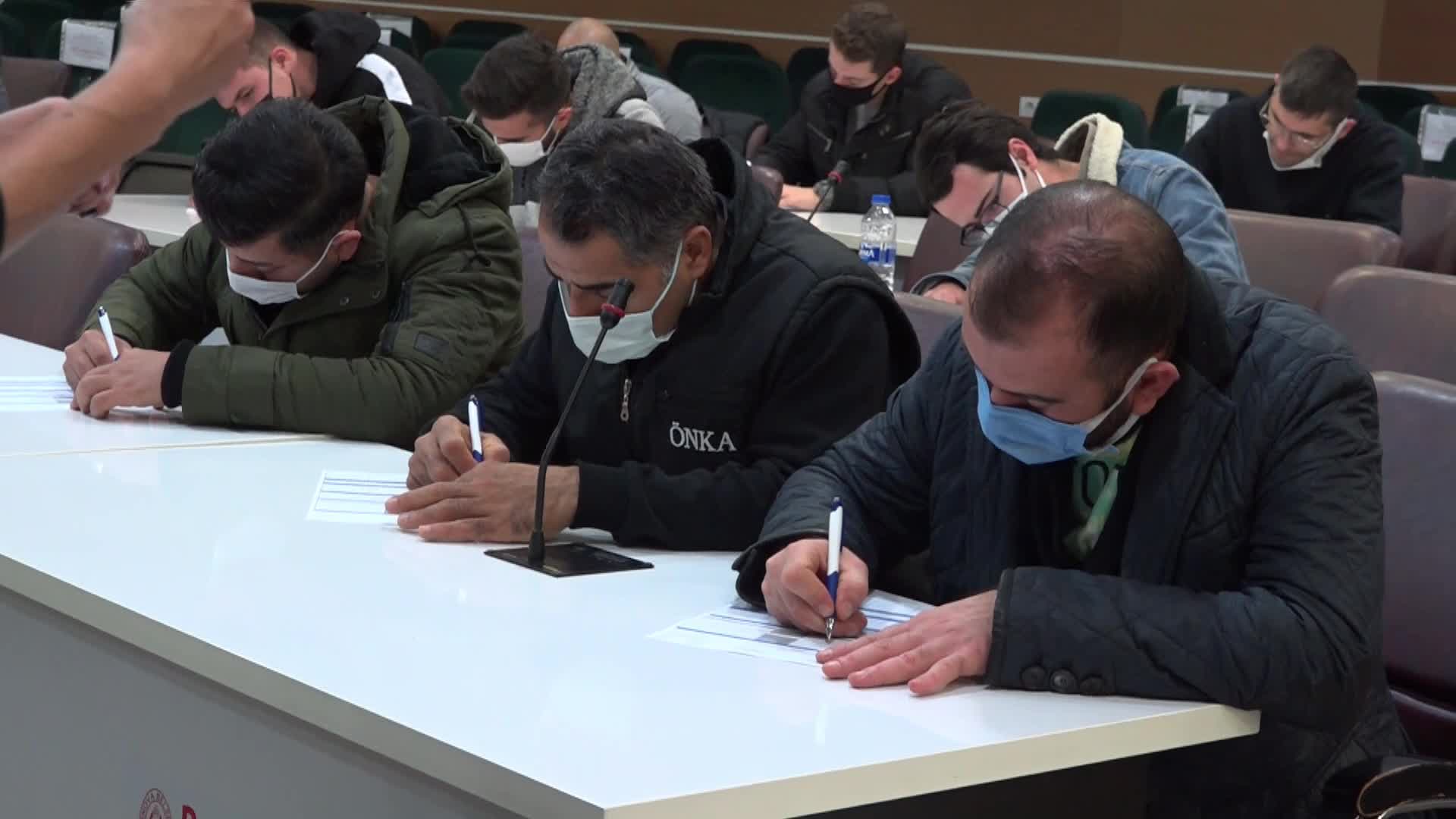 ALTIN BİLEZİK İŞ ARAYANLARLA İŞ VERENLERİ BULUŞTURUYOR