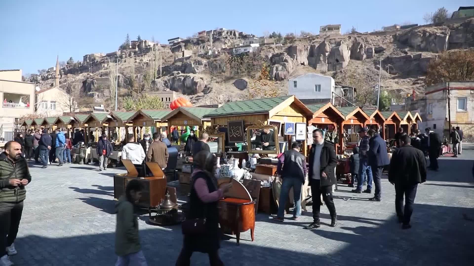 KAYSERİ'DE ANTİKA PAZARI YARIN AÇILACAK
