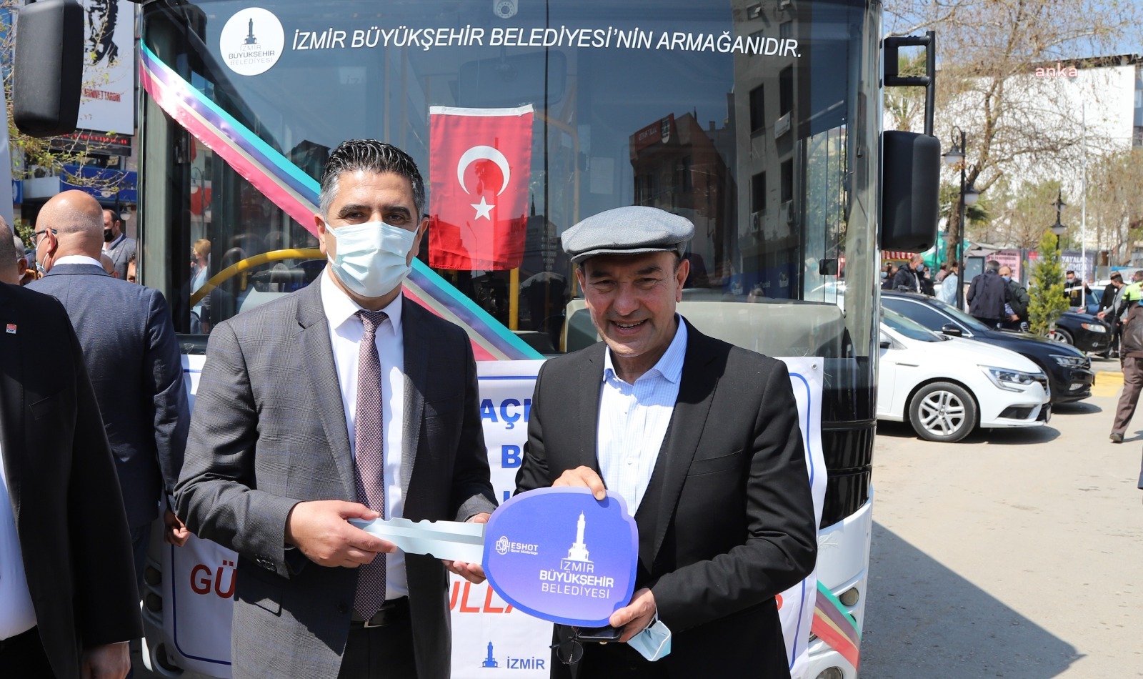 MENDERES BELEDİYESİ'NE 10 YENİ HİZMET ARACI