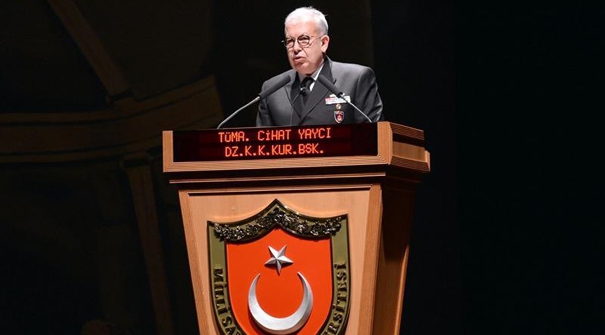 TSK'DAKİ İLK "DOÇENT AMİRAL" OLDU, GÖREVDEN ALINDI
