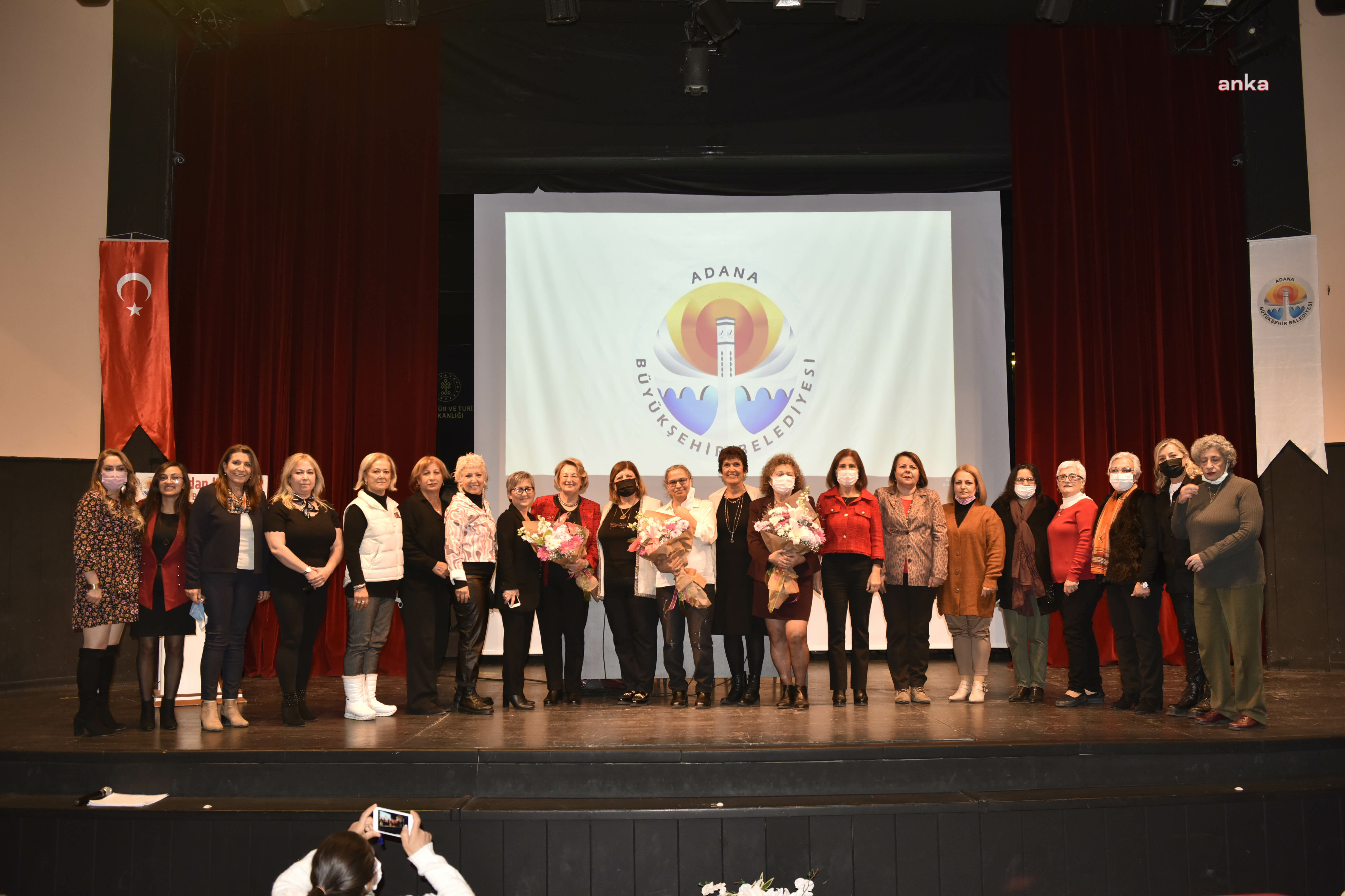 BAŞKAN KARALAR: "KADINLA ERKEK EŞ VE EŞİT OLANA KADAR MÜCADELE EDECEĞİZ"