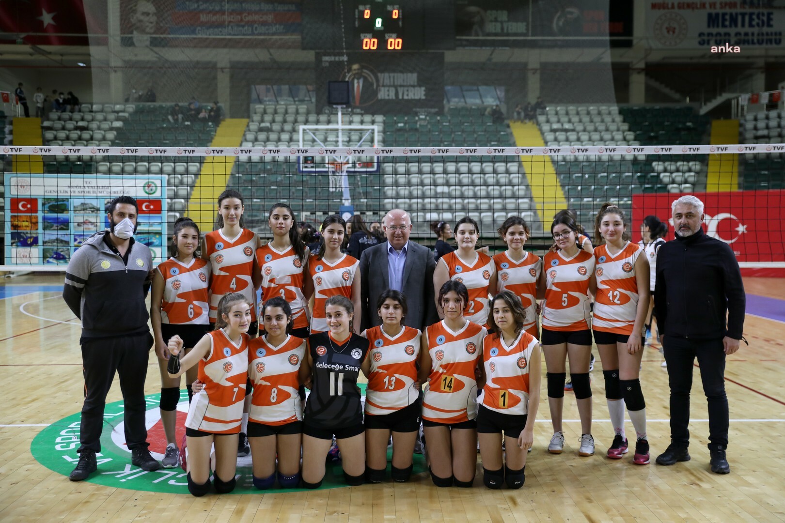MENTEŞE BELEDİYESPOR KIZ VOLEYBOL TAKIMI 4'TE 4 YAPTI