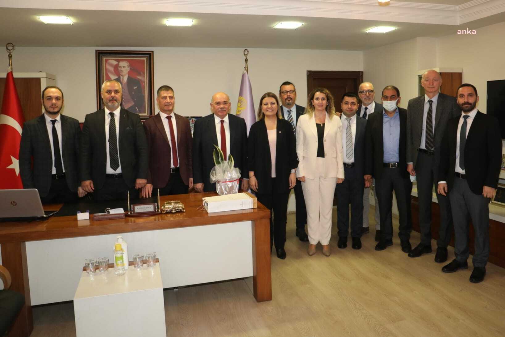 İZMİT BELEDİYESİ ESNAF ODALARI BİRLİĞİ'Nİ ZİYARET ETTİ