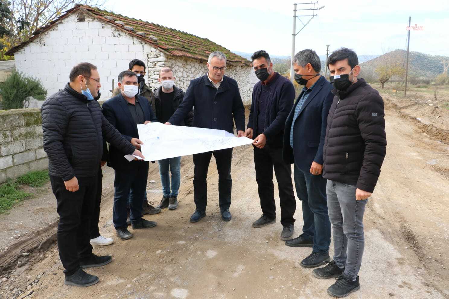 SAVRANDERE MAHALLESİ’NİN ALTYAPISI YENİLENİYOR