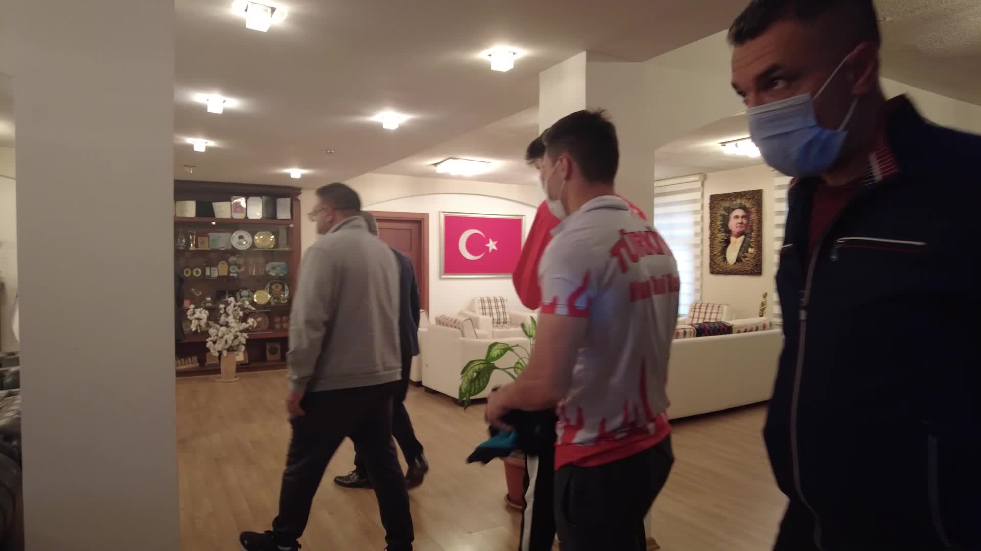 TARSUS BELEDİYESİ BANGKOK’TA DÜNYA ŞAMPİYONU VE DÜNYA 3’NCÜSÜ ÇIKARDI