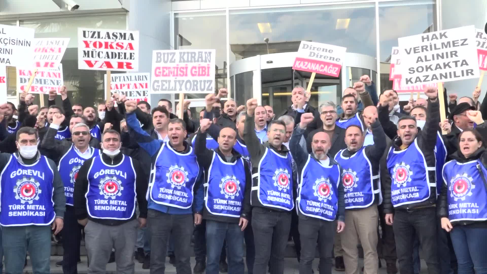 İZMİR'DE TEMİZLİK SEFERBERLİĞİ