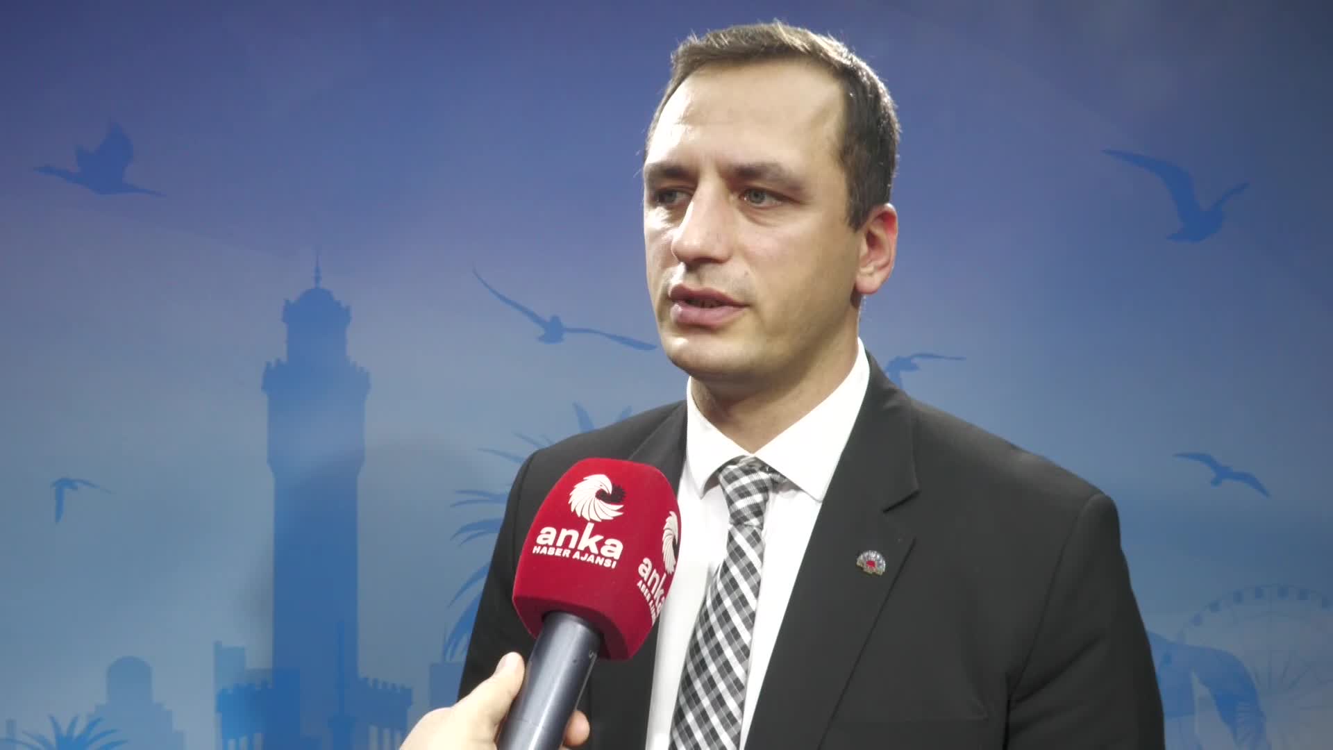 CHP'Lİ BELEDİYELERE SAYIŞTAY KISKACI. SOSYAL DENGE TAZMİNATLARI NEDENİYLE MEMURLARA ZİMMET ÇIKARILDI, SENDİKA EYLEM KARARI ALDI