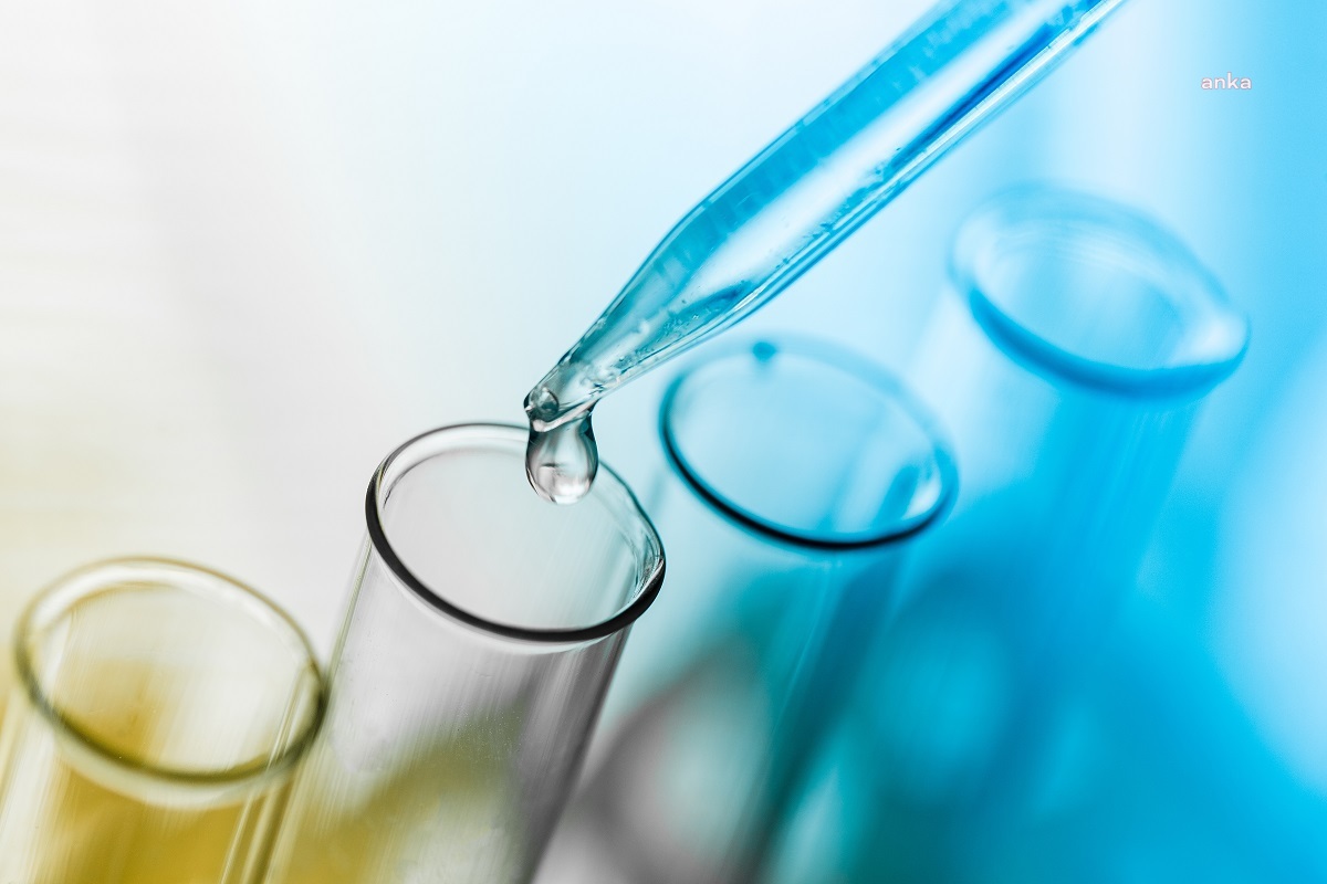 SANOFİ VE GSK, COVID-19 AŞI ADAYLARININ, TEK BİR PEKİŞTİRME DOZUNUN GÜÇLÜ BAĞIŞIKLIK KAZANDIRDIĞINI DUYURDU