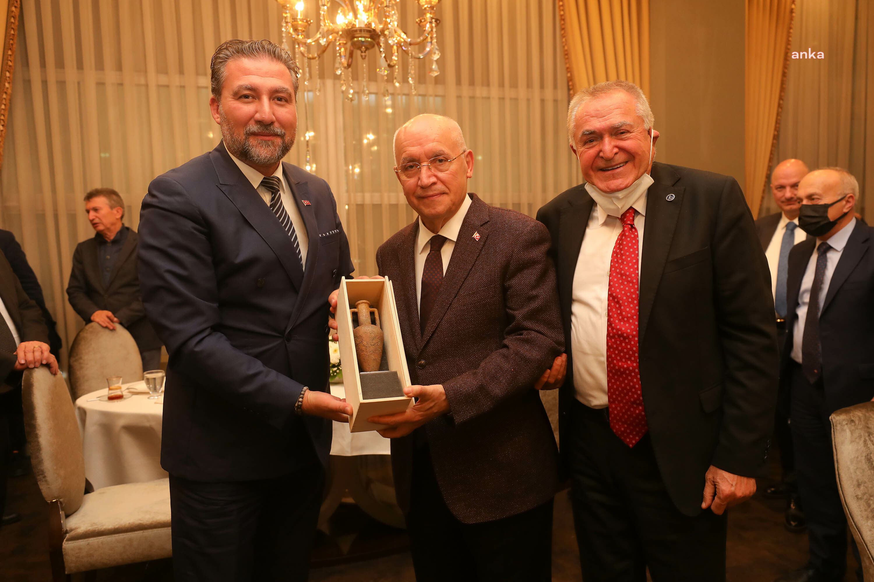 YENİMAHALLE BELEDİYE BAŞKANI FETHİ YAŞAR TÜSİAV ÜYELERİ İLE BİR ARAYA GELDİ