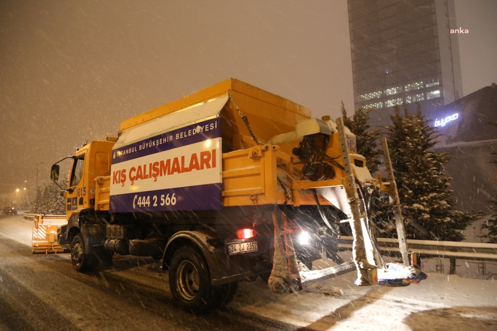 İSTANBUL'A KAR UYARISI: BU GECE ETKİSİNİ GÖSTERECEK