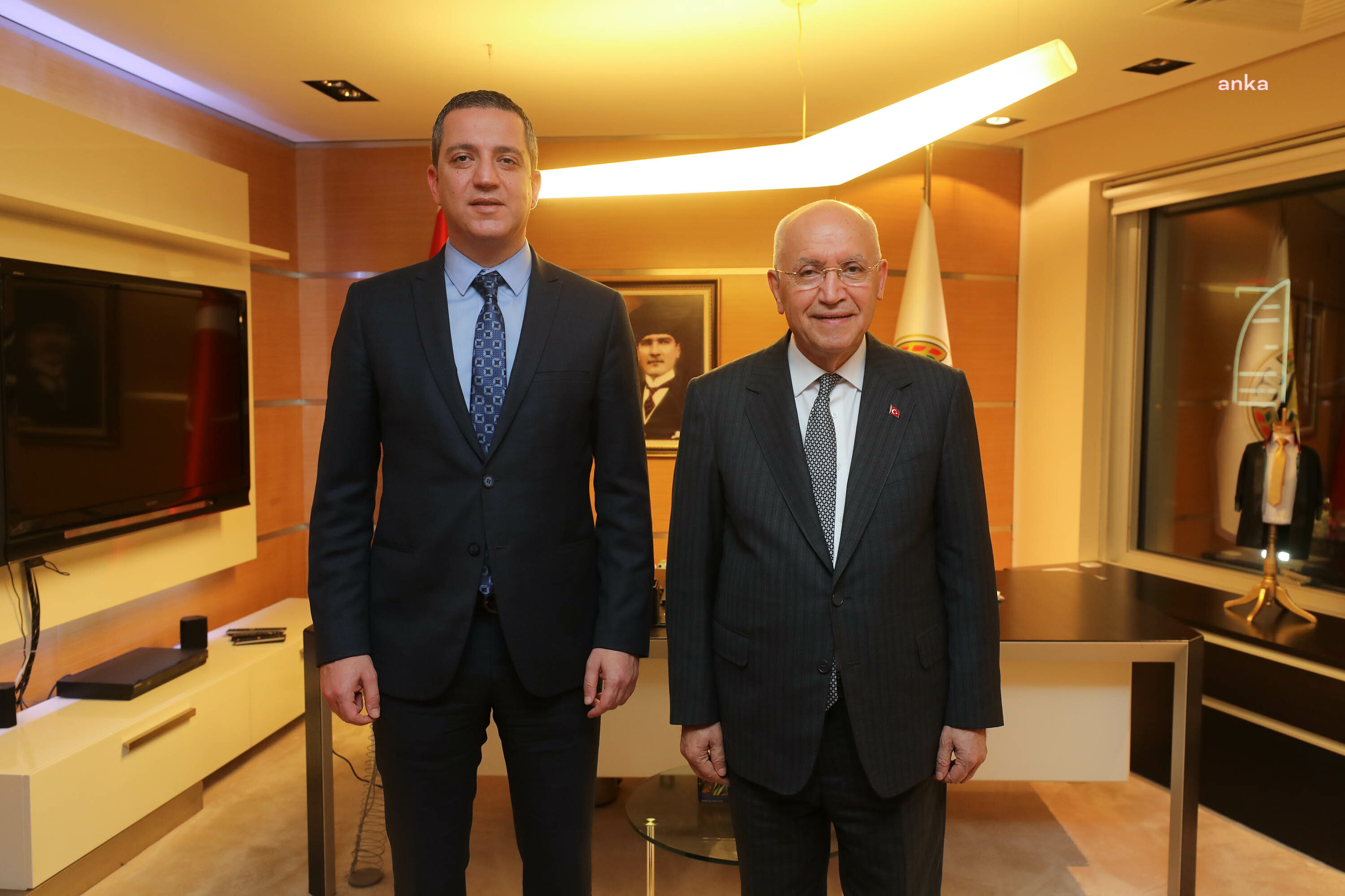 YENİMAHALLE BELEDİYE BAŞKANI YAŞAR’DAN TBB BAŞKANI SAĞKAN’A "HAYIRLI OLSUN" ZİYARETİ