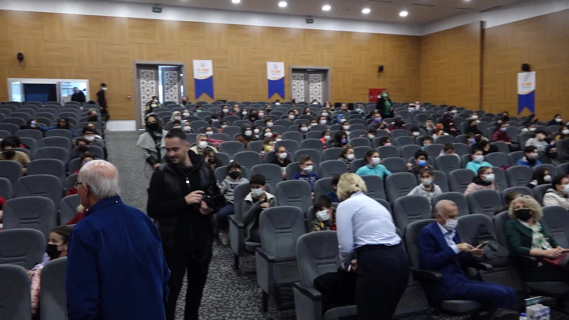 YERLİ MALI HAFTASI MURATPAŞA'DA KUTLANDI