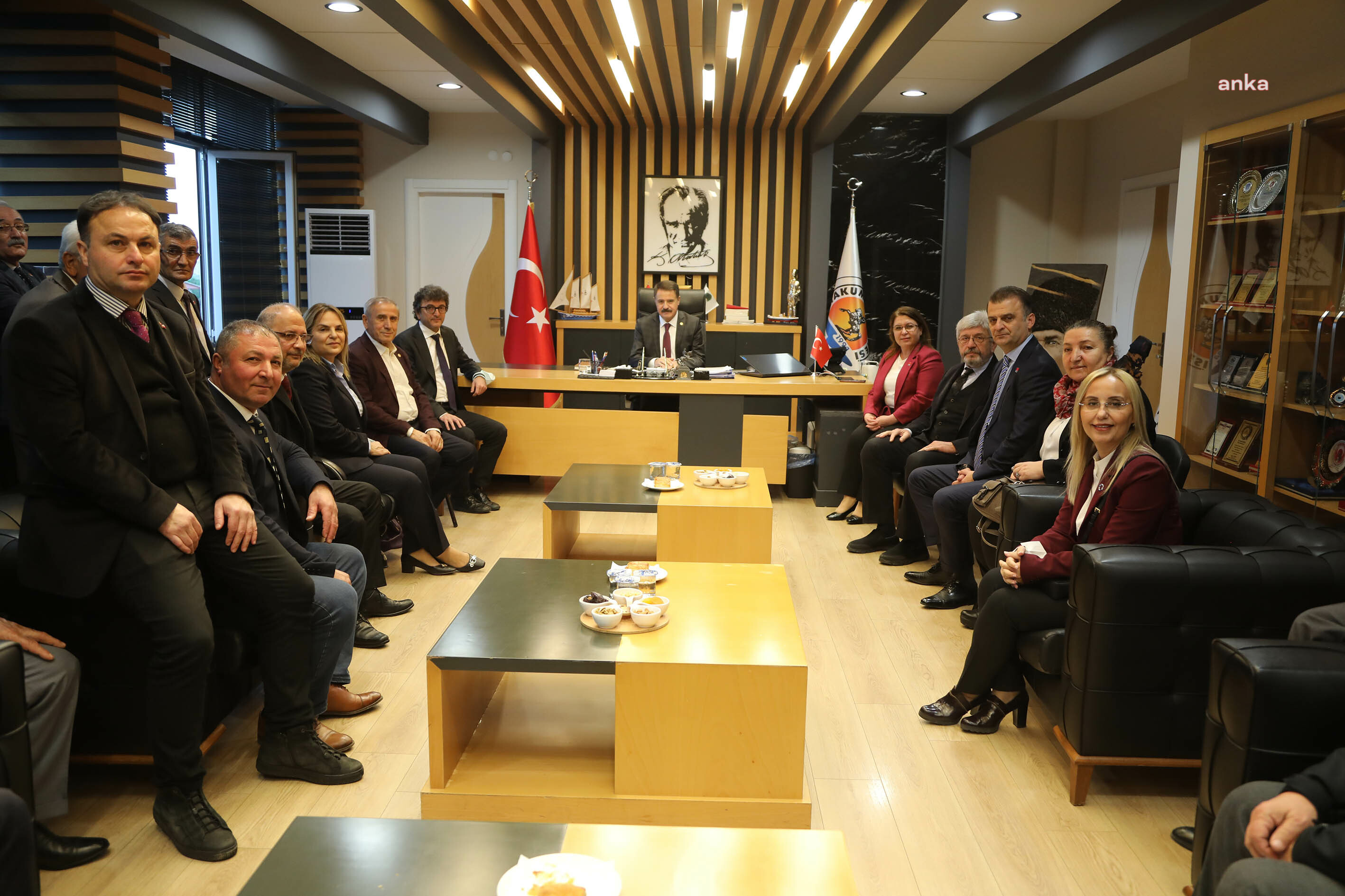 CHP’Lİ HEYETTEN ATAKUM BELEDİYE BAŞKANI DEVECİ’YE ZİYARET