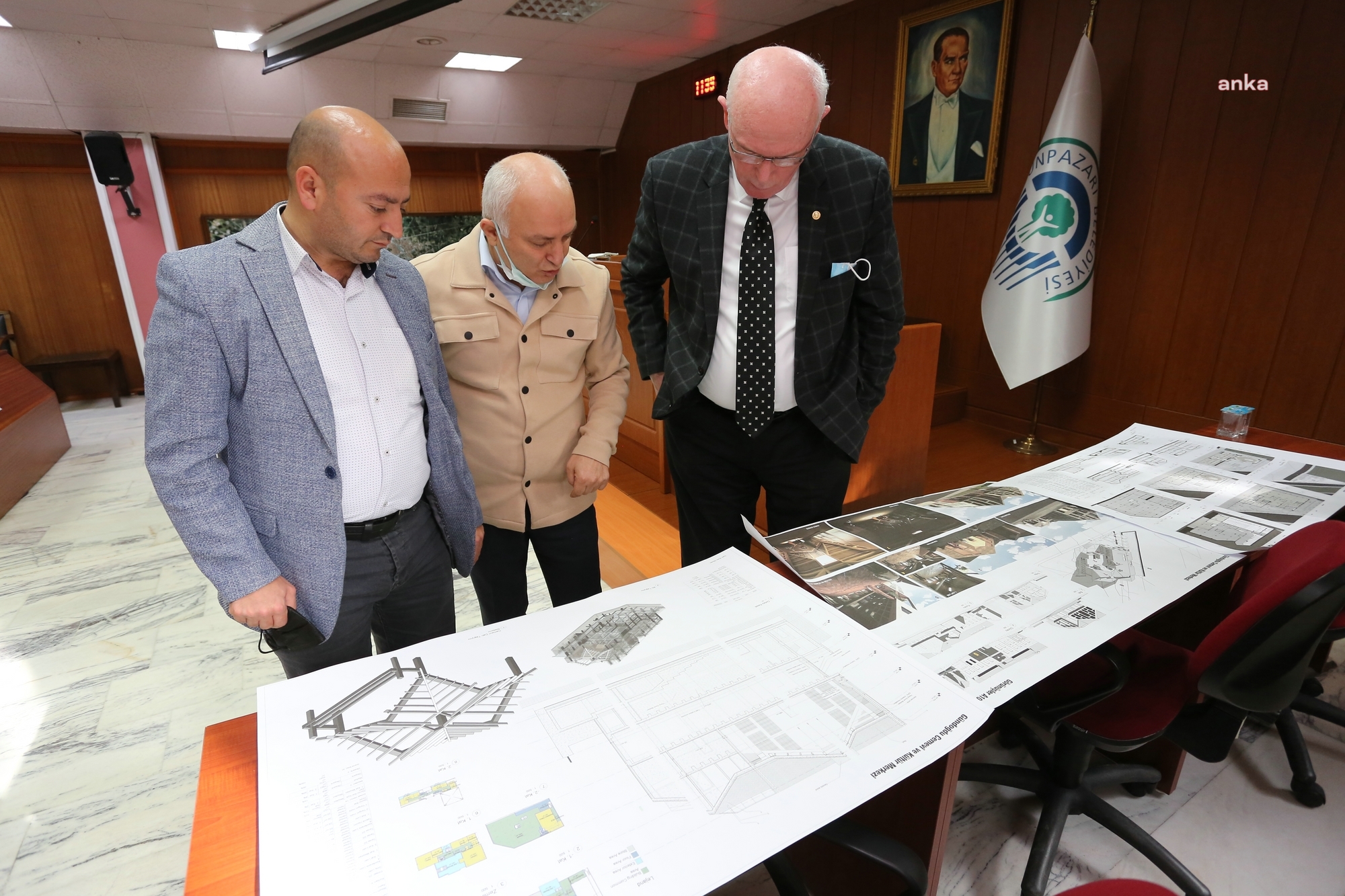 ODUNPAZARI BELEDİYE BAŞKANI KURT, GÜNDOĞDU MAHALLESİ’NE CEMEVİ İÇİN KOLLARI SIVADI