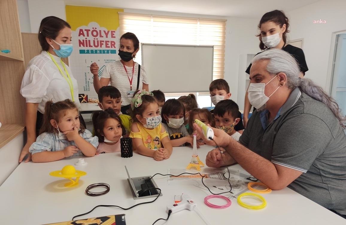 NİLÜFER'DE MİNİK PARMAKLAR KODLAMA ATÖLYESİNDE