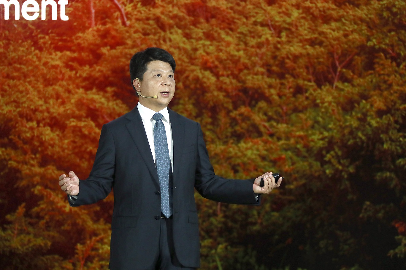 HUAWEI: HAYATTA KALDIK VE İLERLEMEYE DEVAM EDİYORUZ